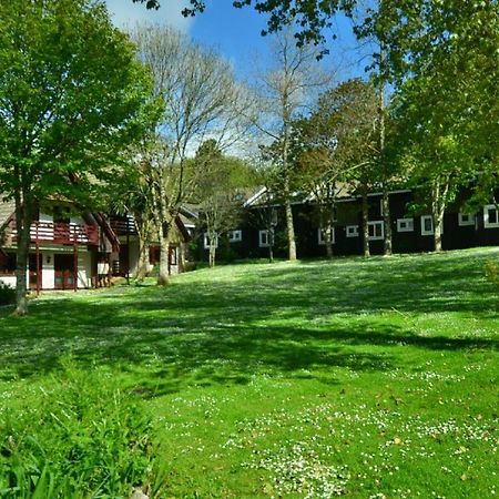 28 Tudor Court, Tolroy Manor ヘイル エクステリア 写真
