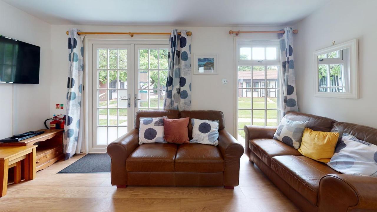 28 Tudor Court, Tolroy Manor ヘイル エクステリア 写真